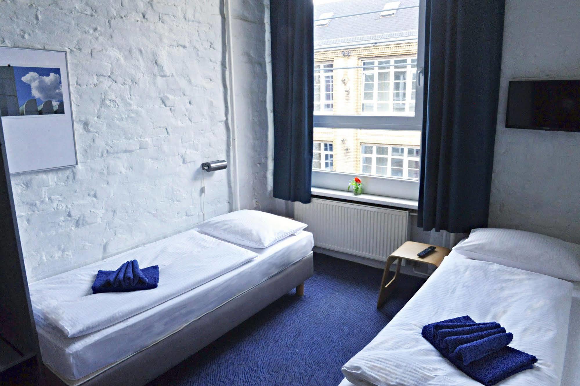 Hotel Transit Берлин Экстерьер фото
